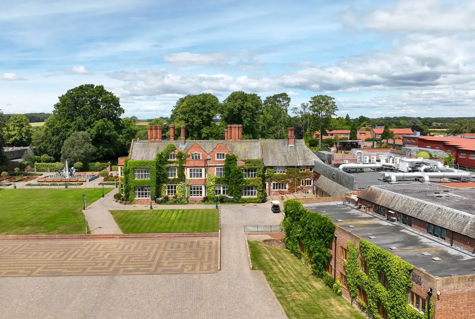 Picture of the primary school York on Thorpe Underwood Estate.